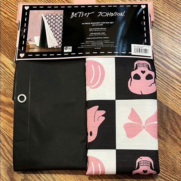 Betsey Johnson Pink and Black Skull Shower Curtain - Picture 1 of 4